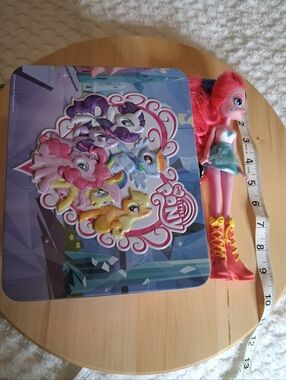 2013 My Little Pony Lunch box + Pink Hair Doll with Blue Dress and Yellow Boots